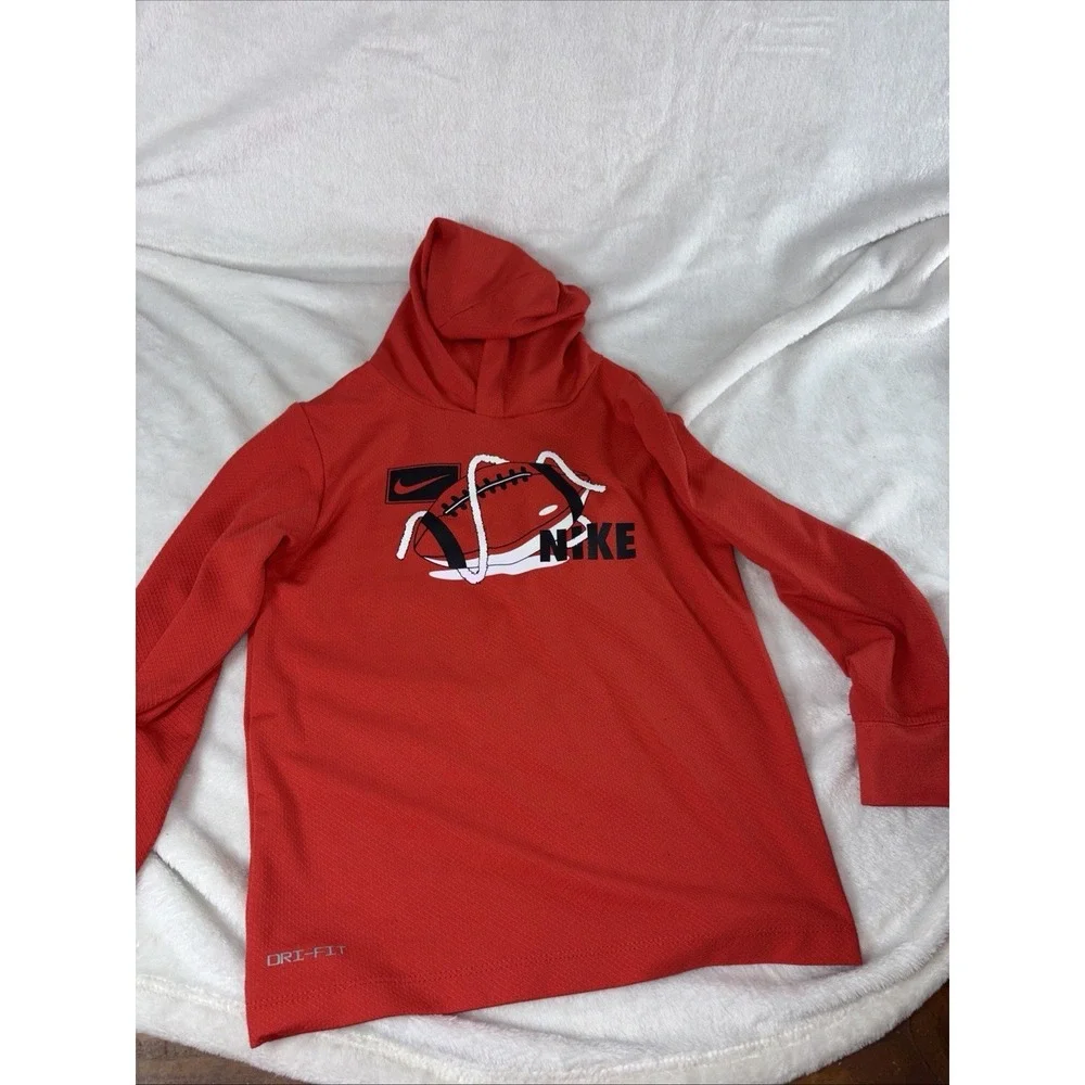 Nike Boys Dri-FIT Red Long Sleeve Hooded Graphic T-Shirt Football Size‎ 7 Active